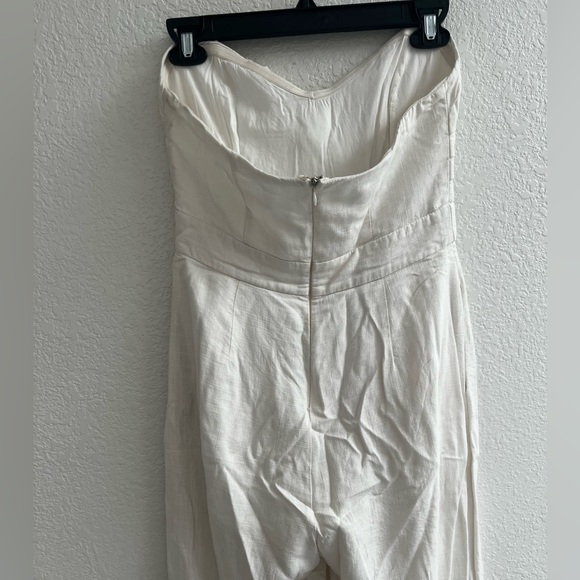 Off white Romper - Picture 2 of 3